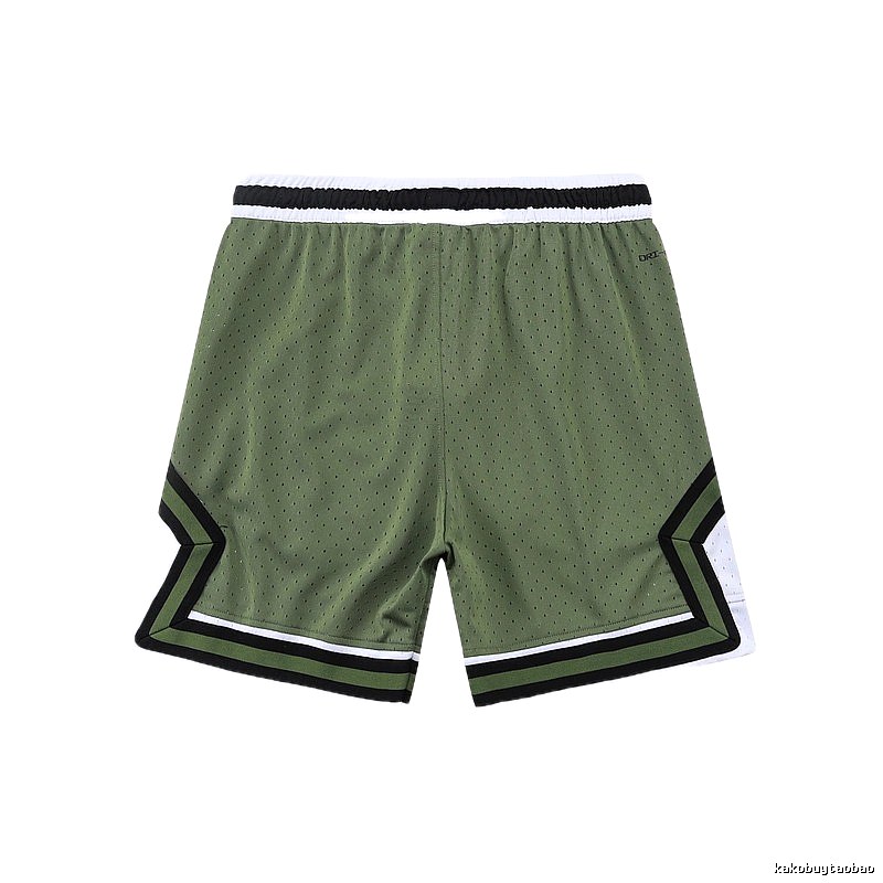 AJ sporty green shorts