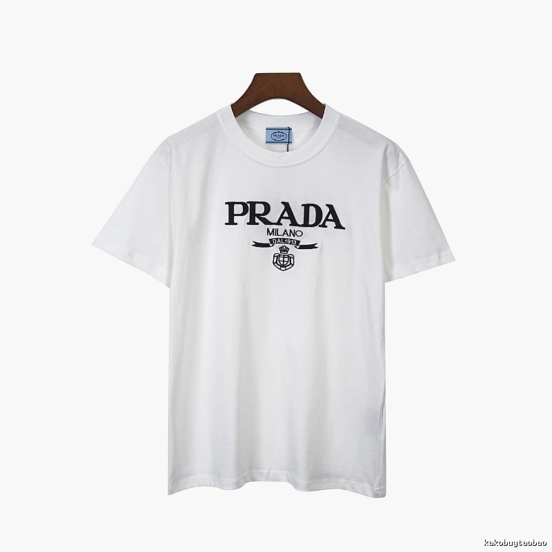 Amiri Lightweight Logo T-shirt Black Small AM for Trend Styling