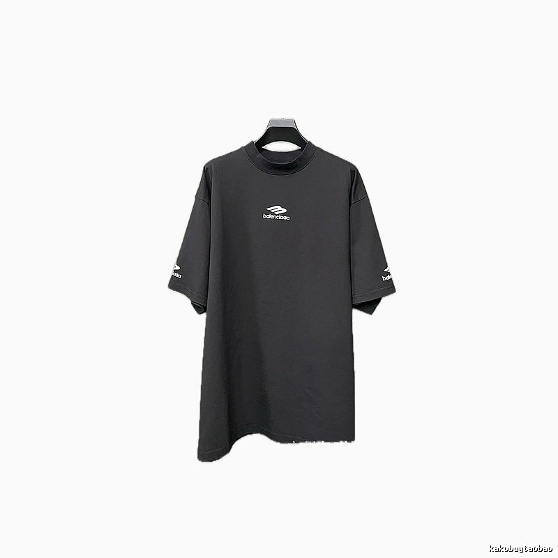 Balenciaga minimalist style black T-shirt