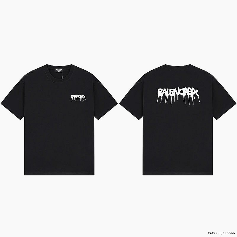 Balenciaga street-style black T-shirt