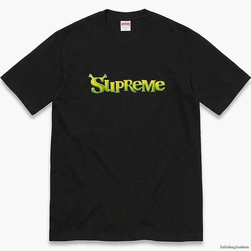 Black T-shirt with Supreme letter print