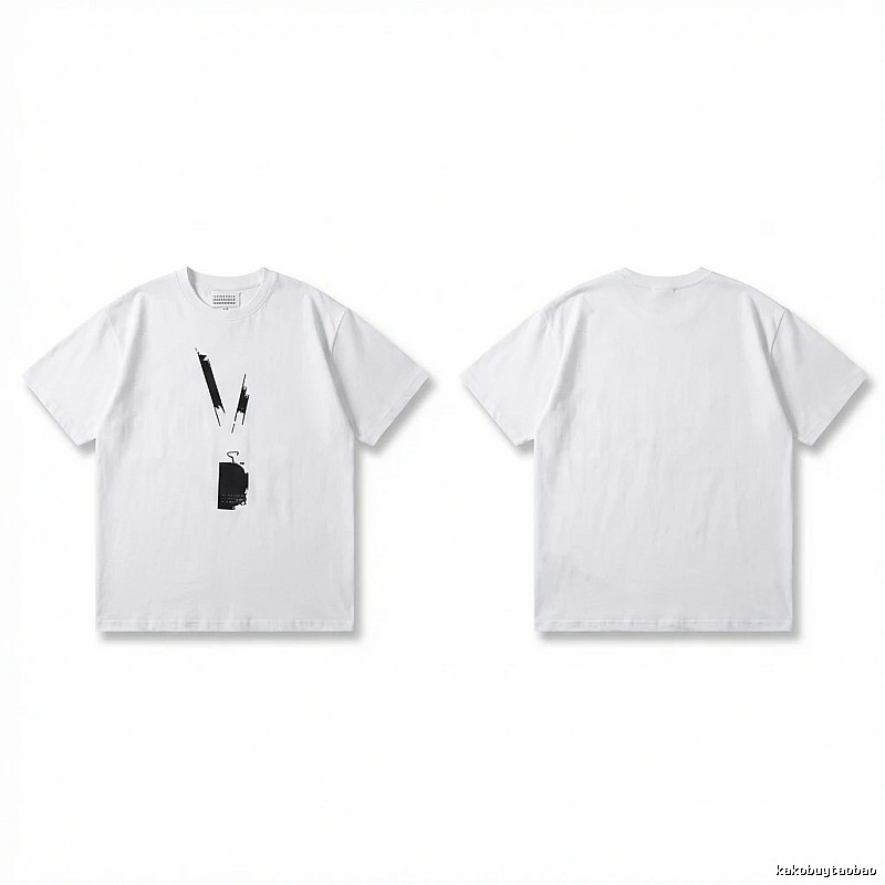 Maison Margiela minimalist style white T-shirt
