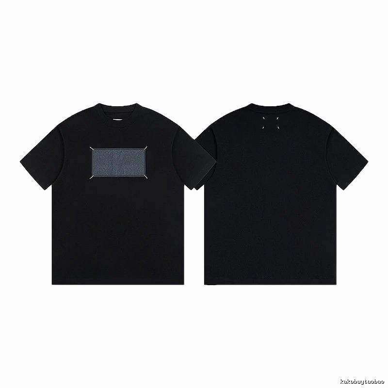 Maison Margiela Stitched Minimalist Style Black Short-sleeve T-shirt