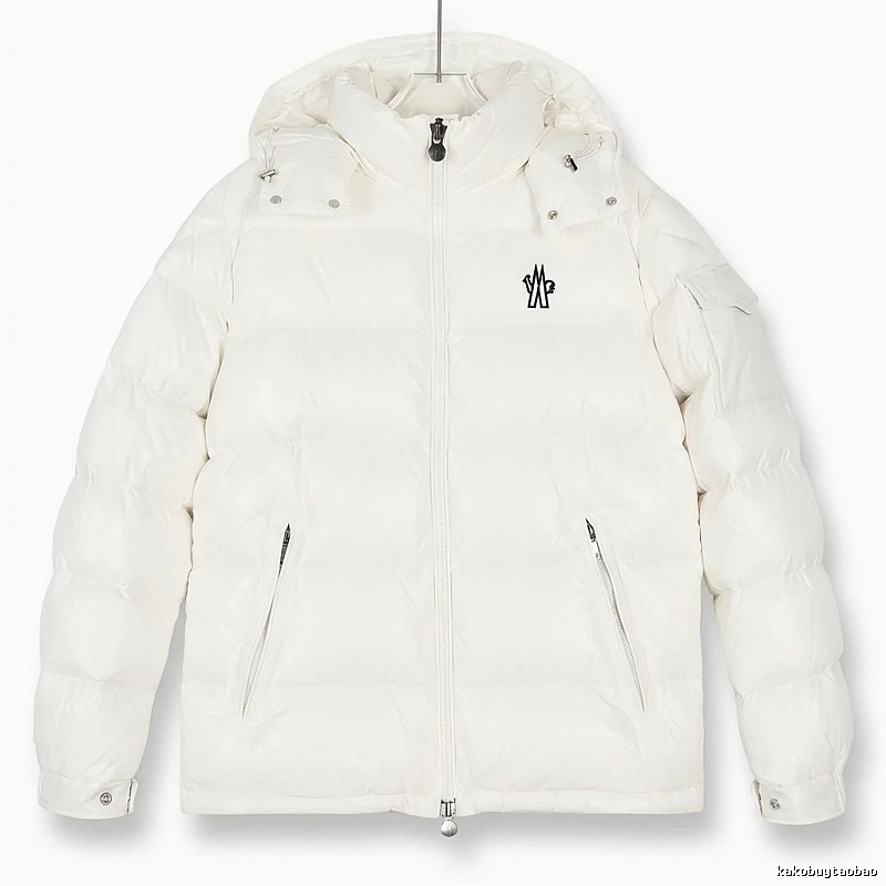 Moncler's classic and simple style white down jacket