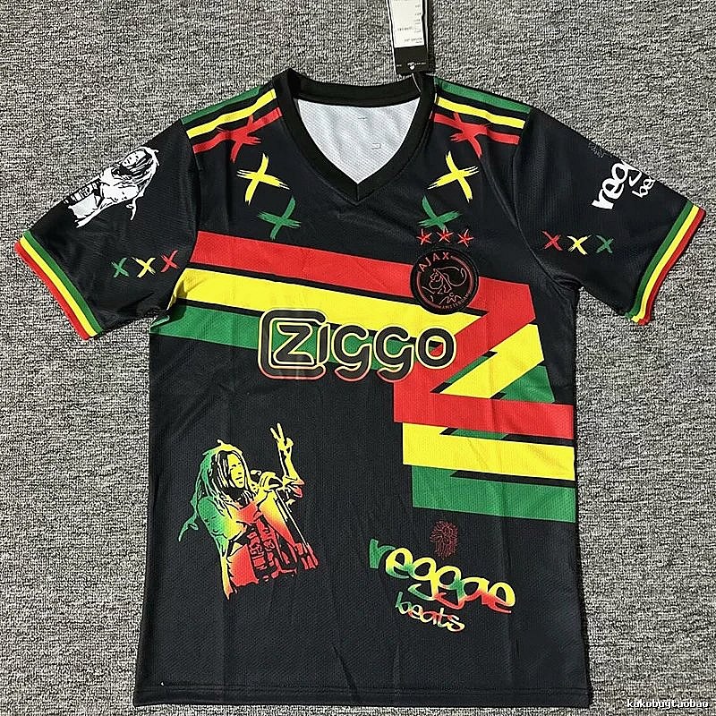 Real Madrid Commemorative-Style Look Dragon Soccer Jersey Warm Weather