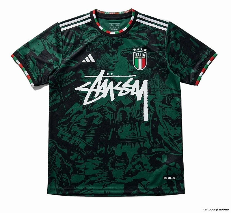Stussy retro-style dark green T-shirt