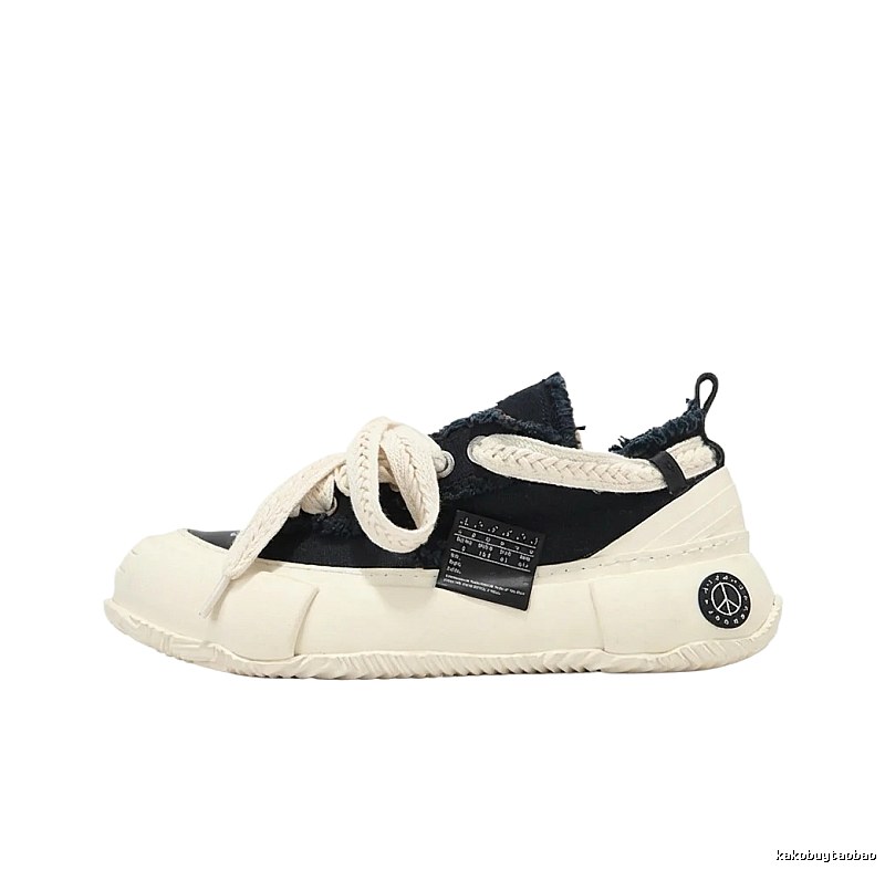 Xvessel Vulcanized Retro Style Black and White Shoes